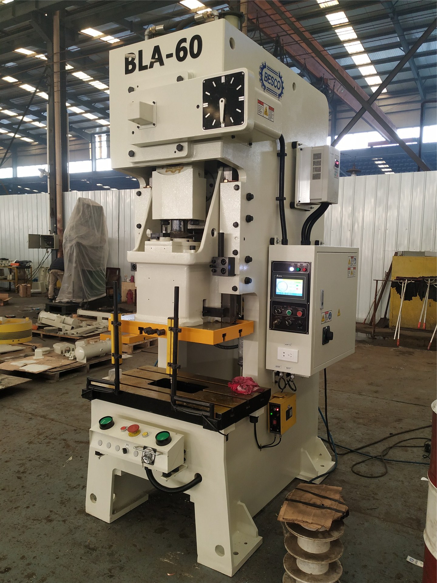 【工厂现货】倍思特钣金冲压气动冲床高精密60吨气动冲床