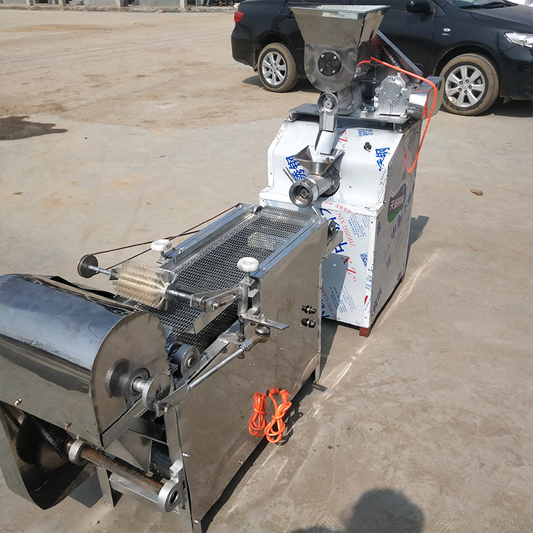 天诚全自动商用辣条机小型家用自熟牛筋面条机自动下料辣片辣棒机