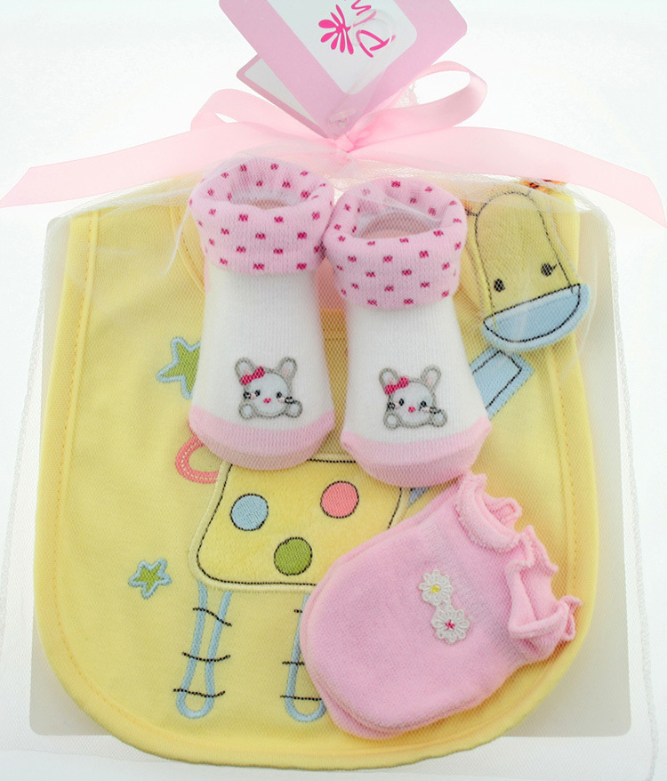 Newborn Baby Bib Gloves Socks Three-Piece Set Baby Bibs Waterproof Cartoon Embroidered Anti-Grasping Gloves 0-6M