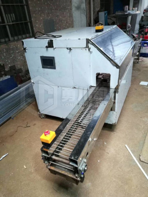 勇川机械固体酒精灌装机厂家直供全自动桶装酒精灌装机