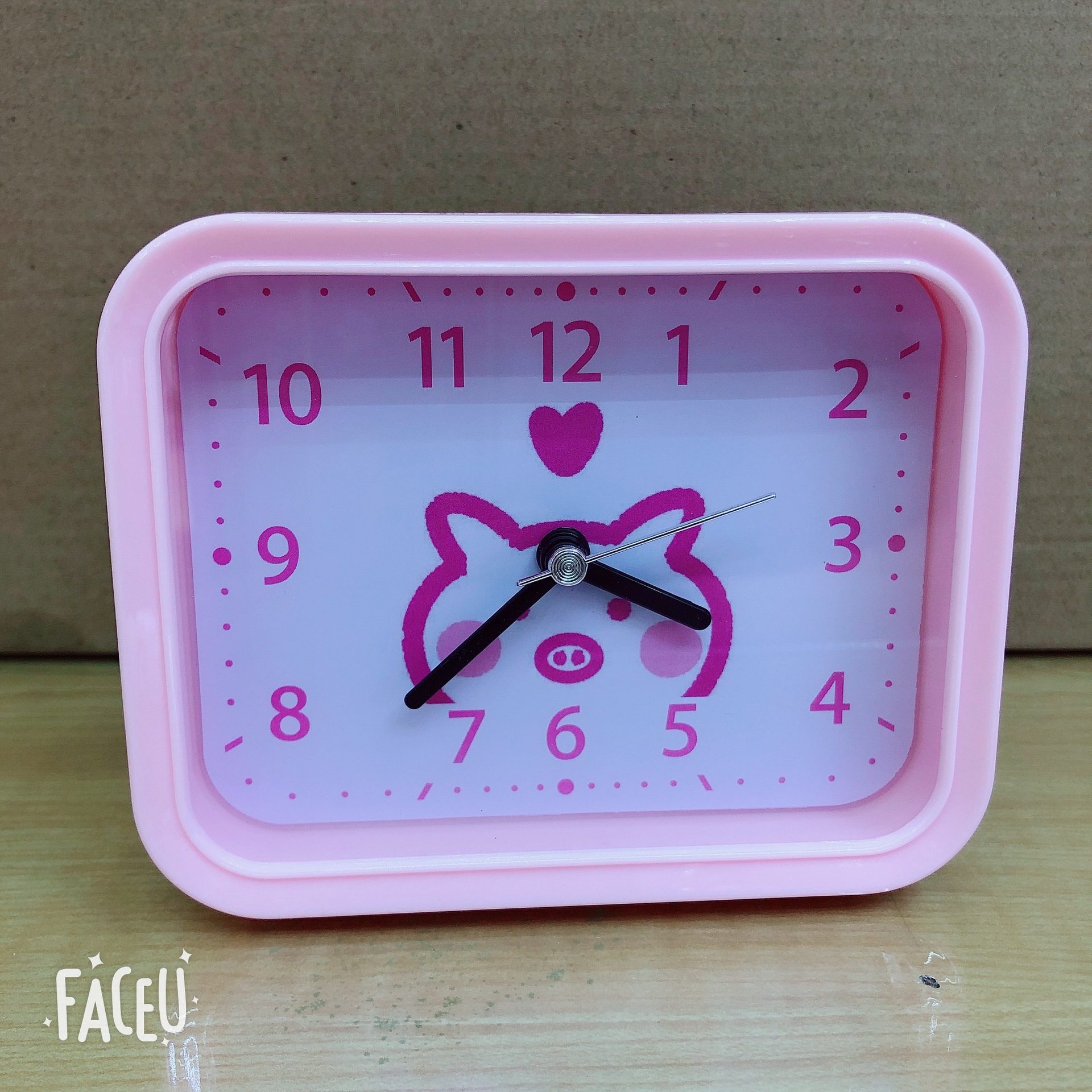 简约大方清楚数字长方形闹钟 糖果色小清新闹表