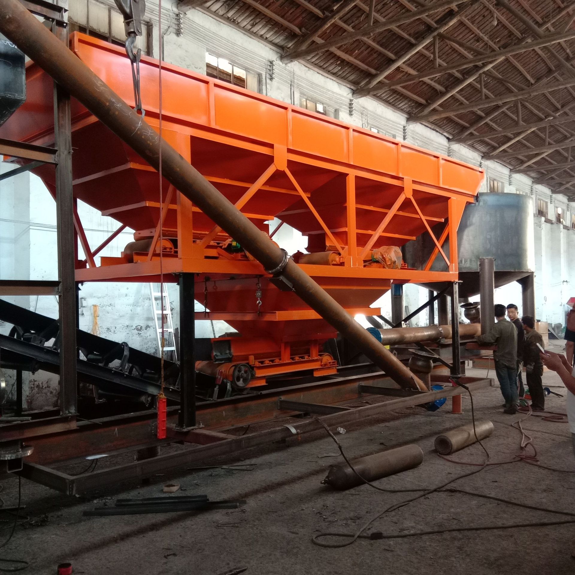 配料机环保混凝土搅拌机 hzs90免基础商砼移动混凝土搅拌站