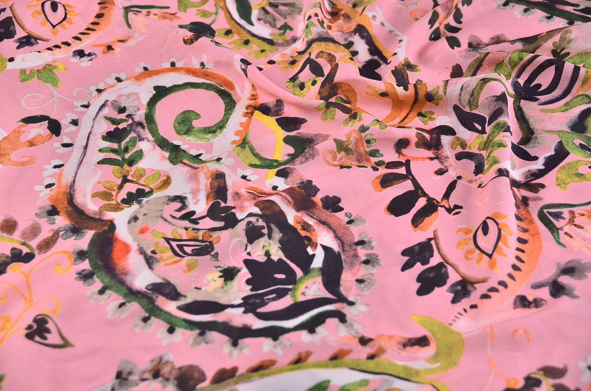 新款现货 全涤蚕丝绉腰果花印花布 民族凤春夏女装连衣裙衬衫面料