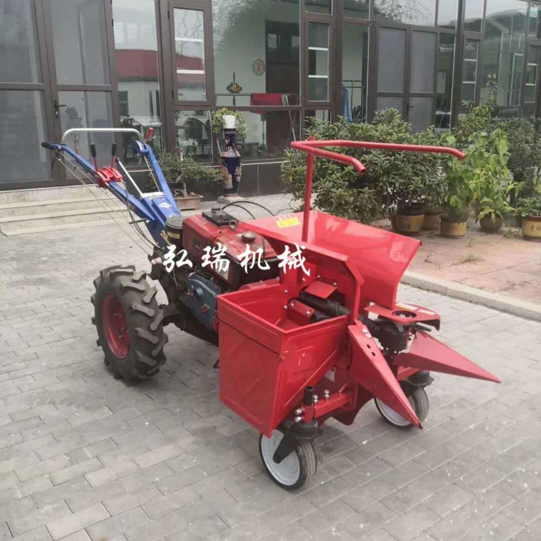 玉米棒子收获机 自走式收割玉米粉碎秸秆机 单行青秸秆粉碎机