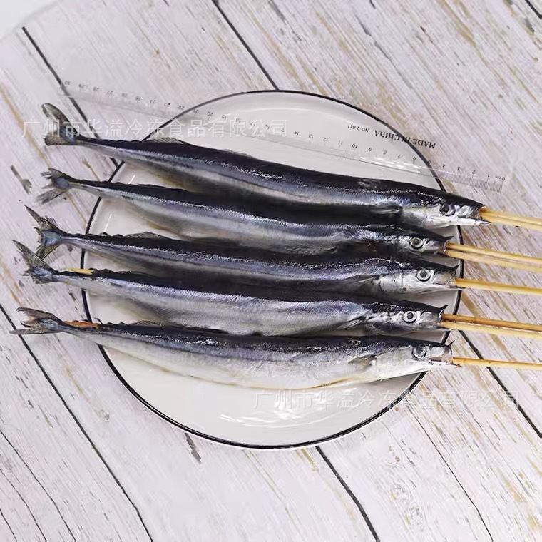 烧烤秋刀鱼串 10条*10袋/件 烧烤半成品食材冷冻秋刀鱼串