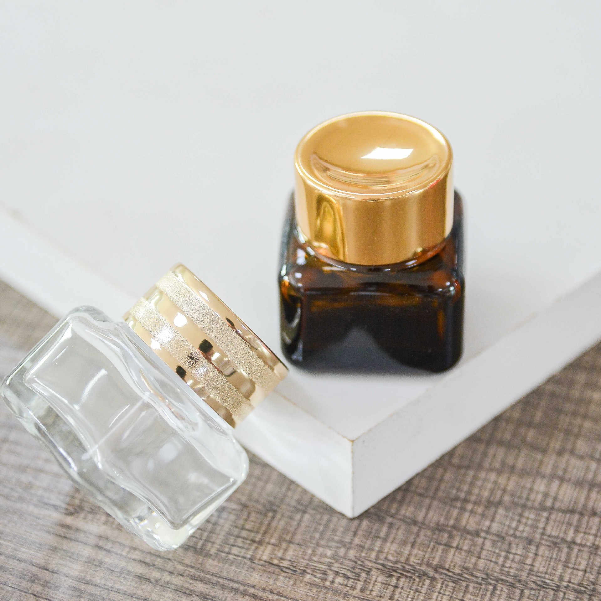 现货15g眼霜瓶透明茶色小方瓶化妆品膏霜瓶四方眼精华瓶包材