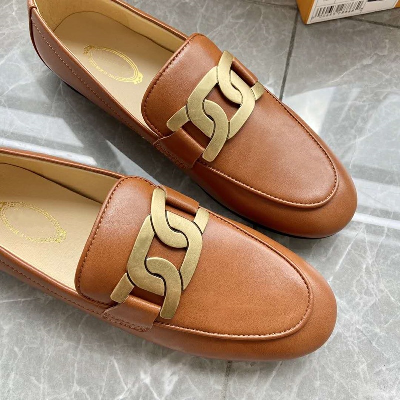 20外贸新款苏茵茵 葡萄妈复古金扣真皮一脚蹬懒人乐福鞋女小皮鞋