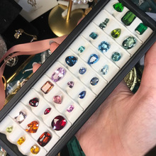 裸石收纳盘珠宝展示磁铁盒子珠宝格子收纳盘子彩色宝石带盖展示盘