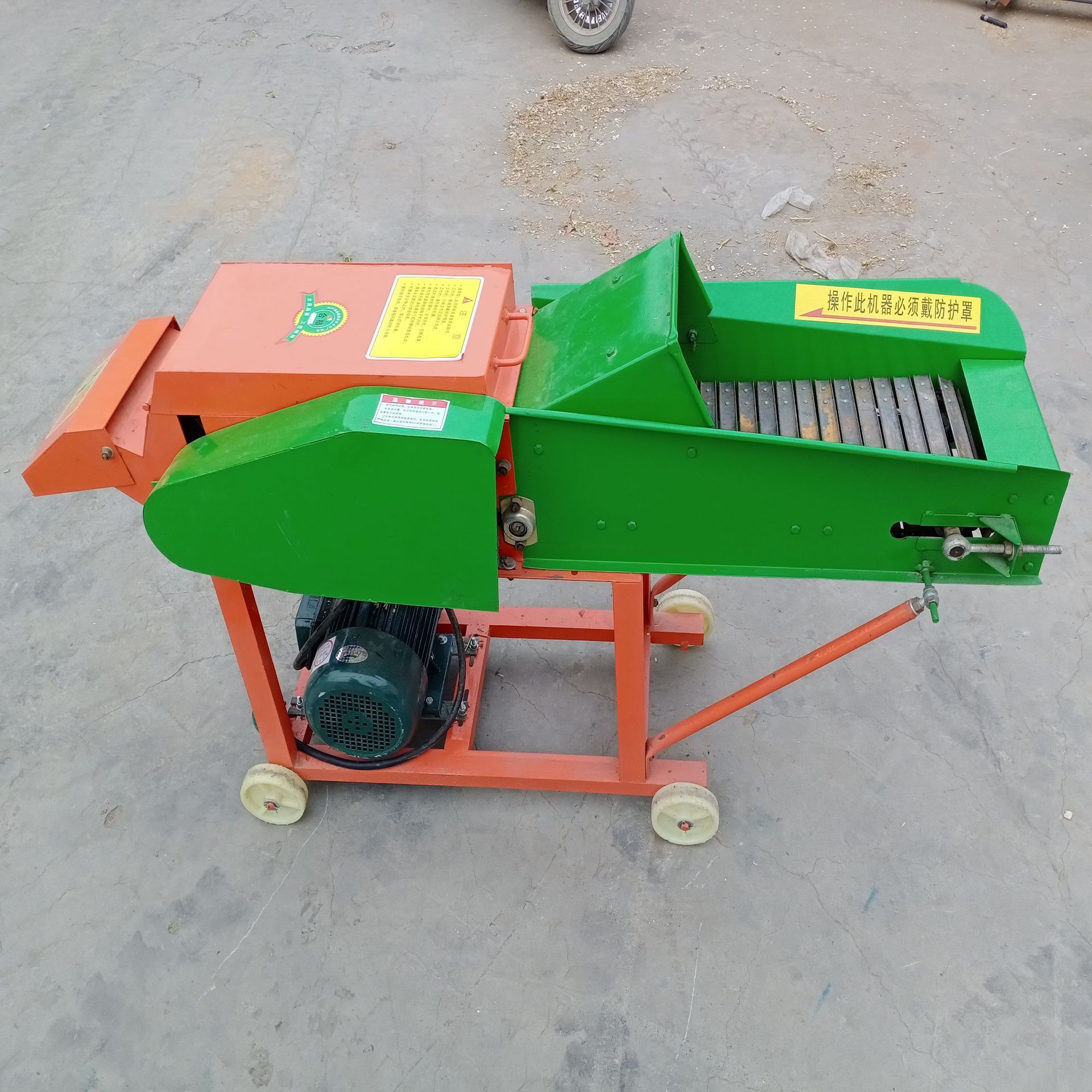 厂家直销铡草粉碎机 玉米秸秆饲料碎草机 牛羊养殖家用一体揉丝机