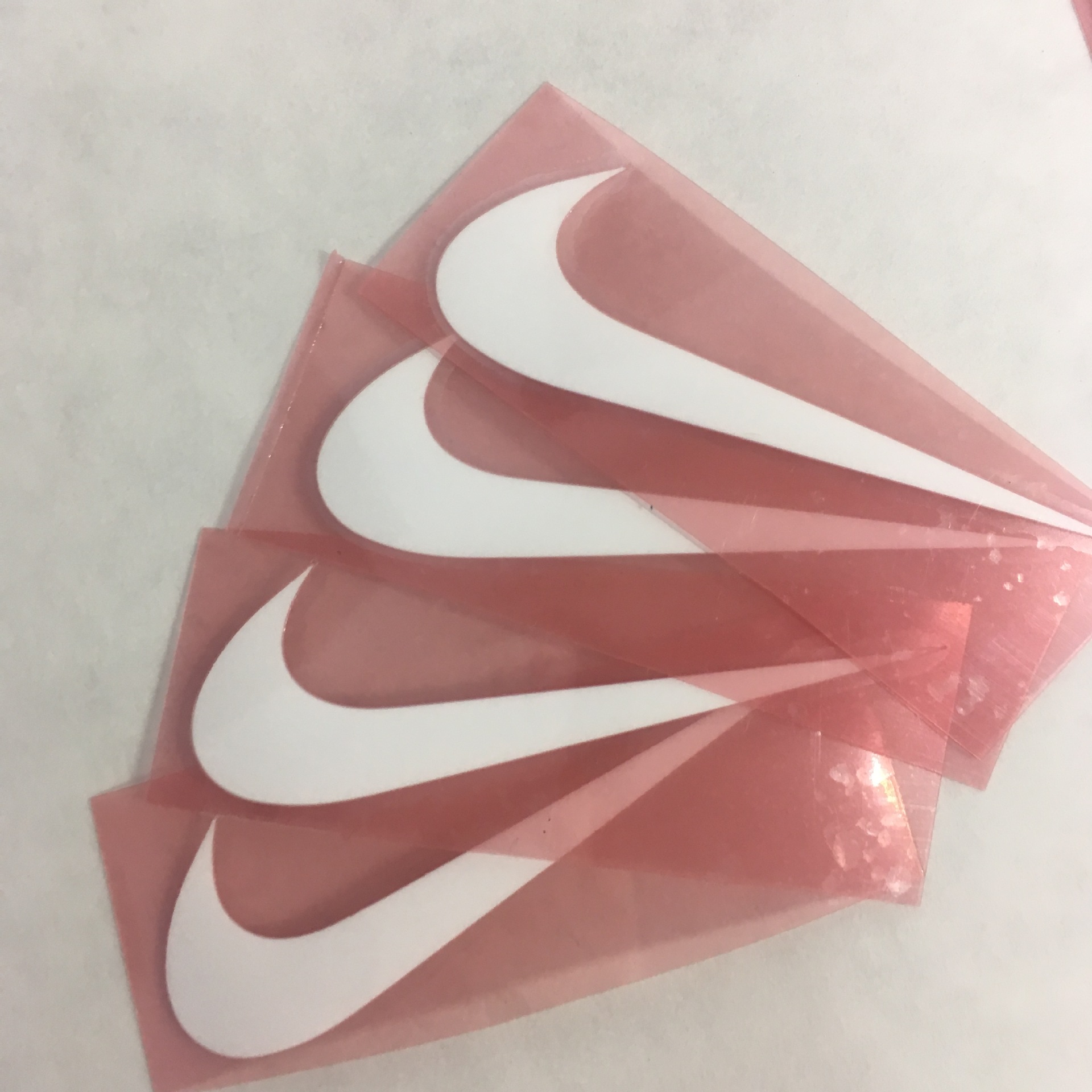 白色nike 免手工定位 熨斗烫画标 diy 定制小批 服装鞋材标