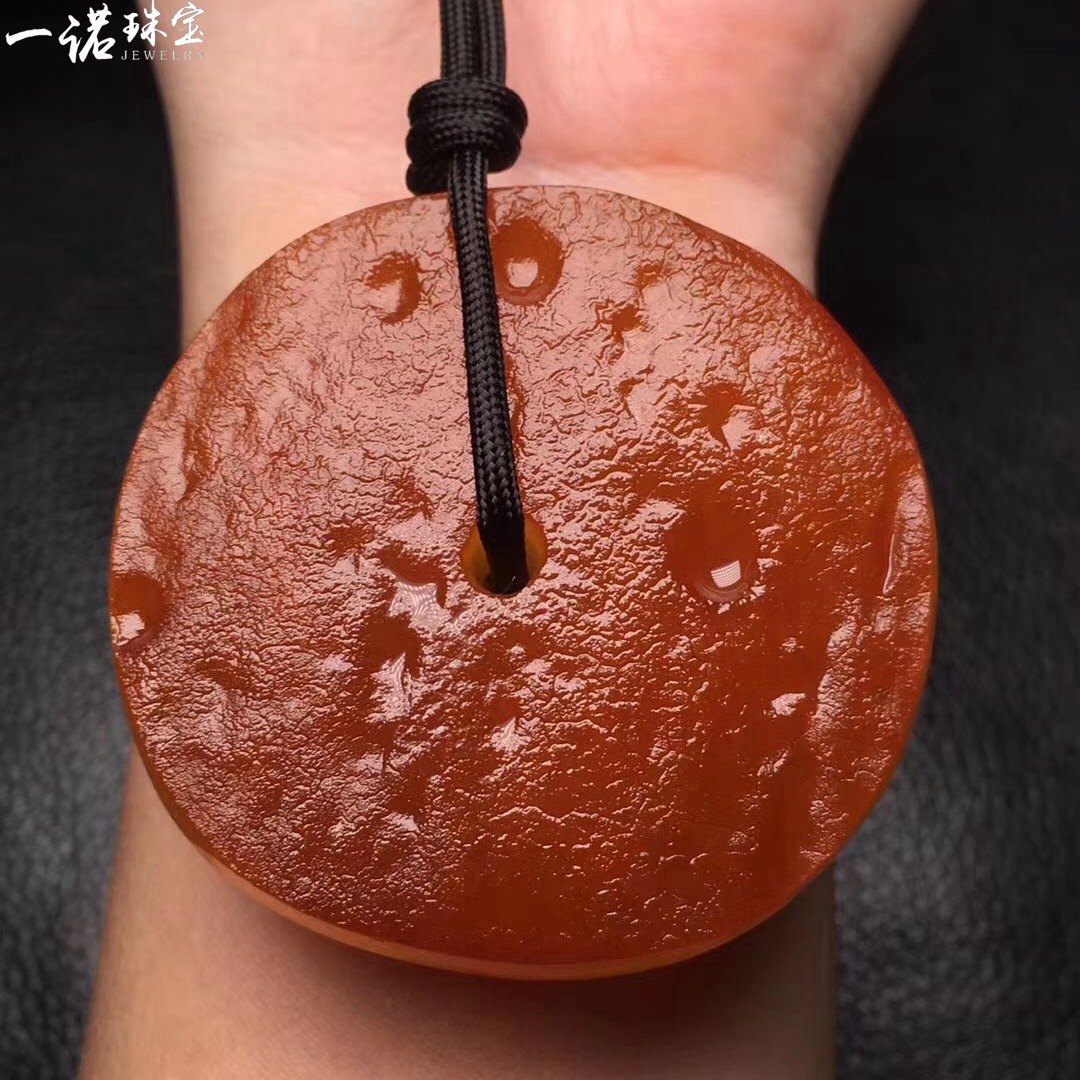 天然琥珀蜜蜡原皮平安扣吊坠皮色红润双面平整尺寸54197mm