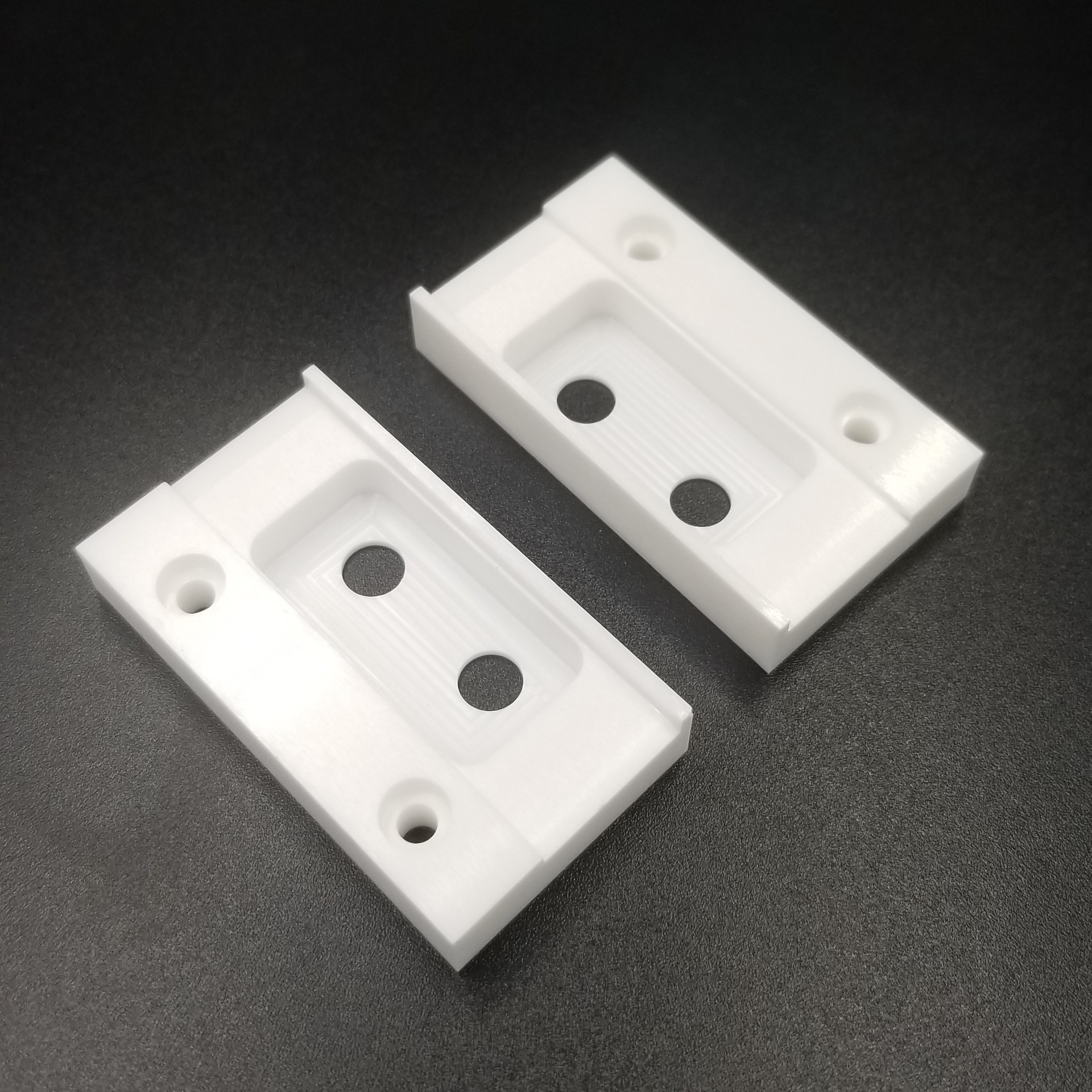 非标定制氧化锆陶瓷吸盘吸嘴光伏陶瓷零件定做耐高温耐磨绝缘