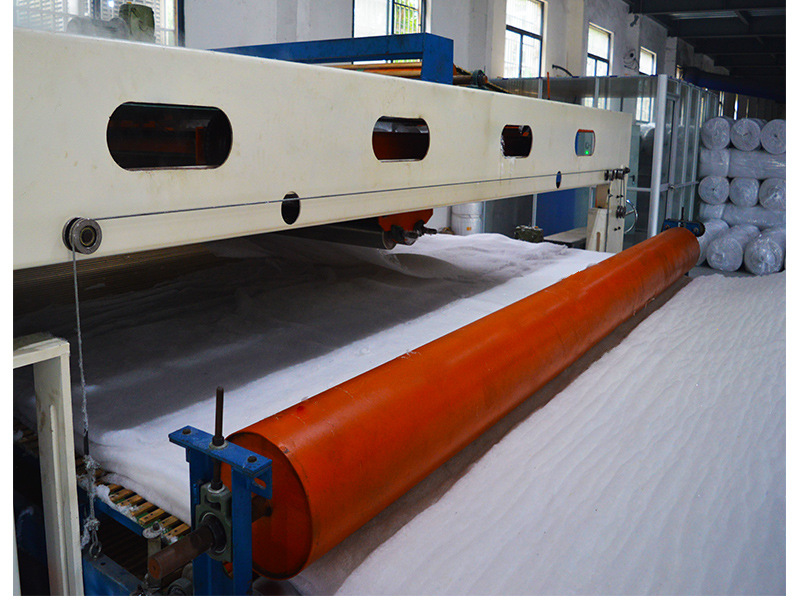 土工布白色毛毡透水渗水防晒铺路毯护坡保湿毯 大棚保温毡