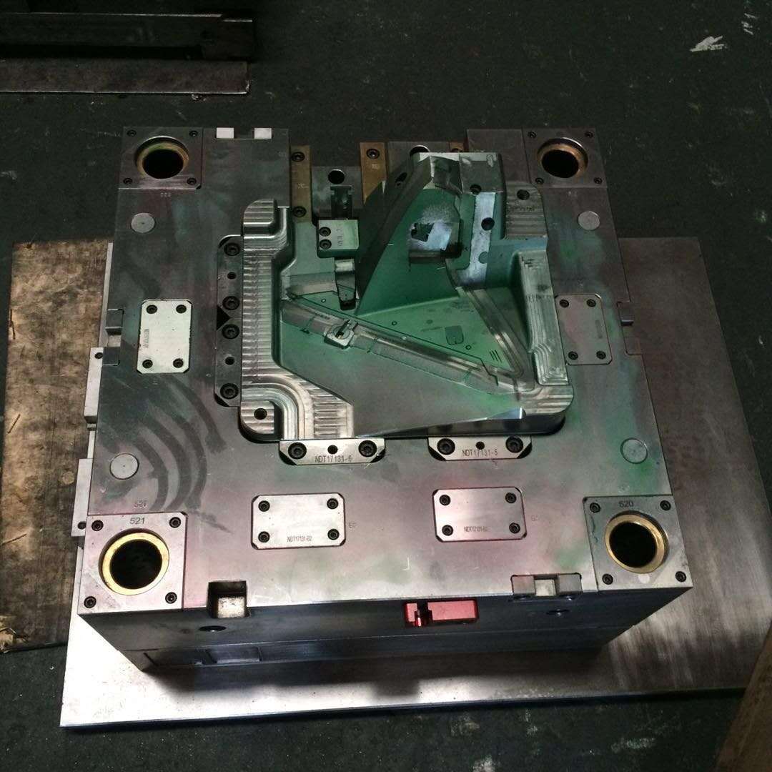 塑料 注塑模具 塑胶外壳模具设计开发 东莞 清溪模具注塑公司