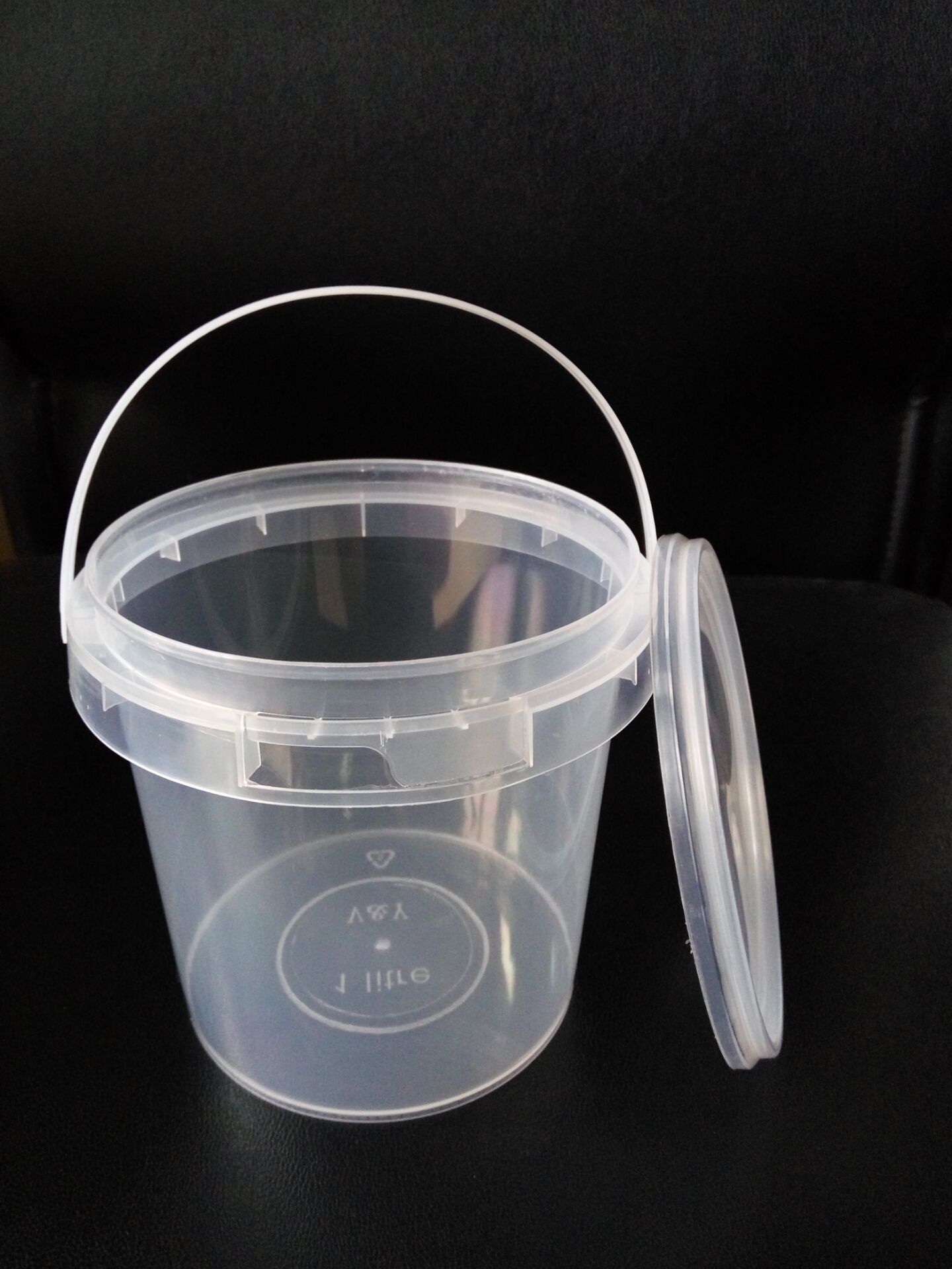 厂家供应1升白色塑料桶 乳白色pp桶 全新环保材质 食品级 现货批