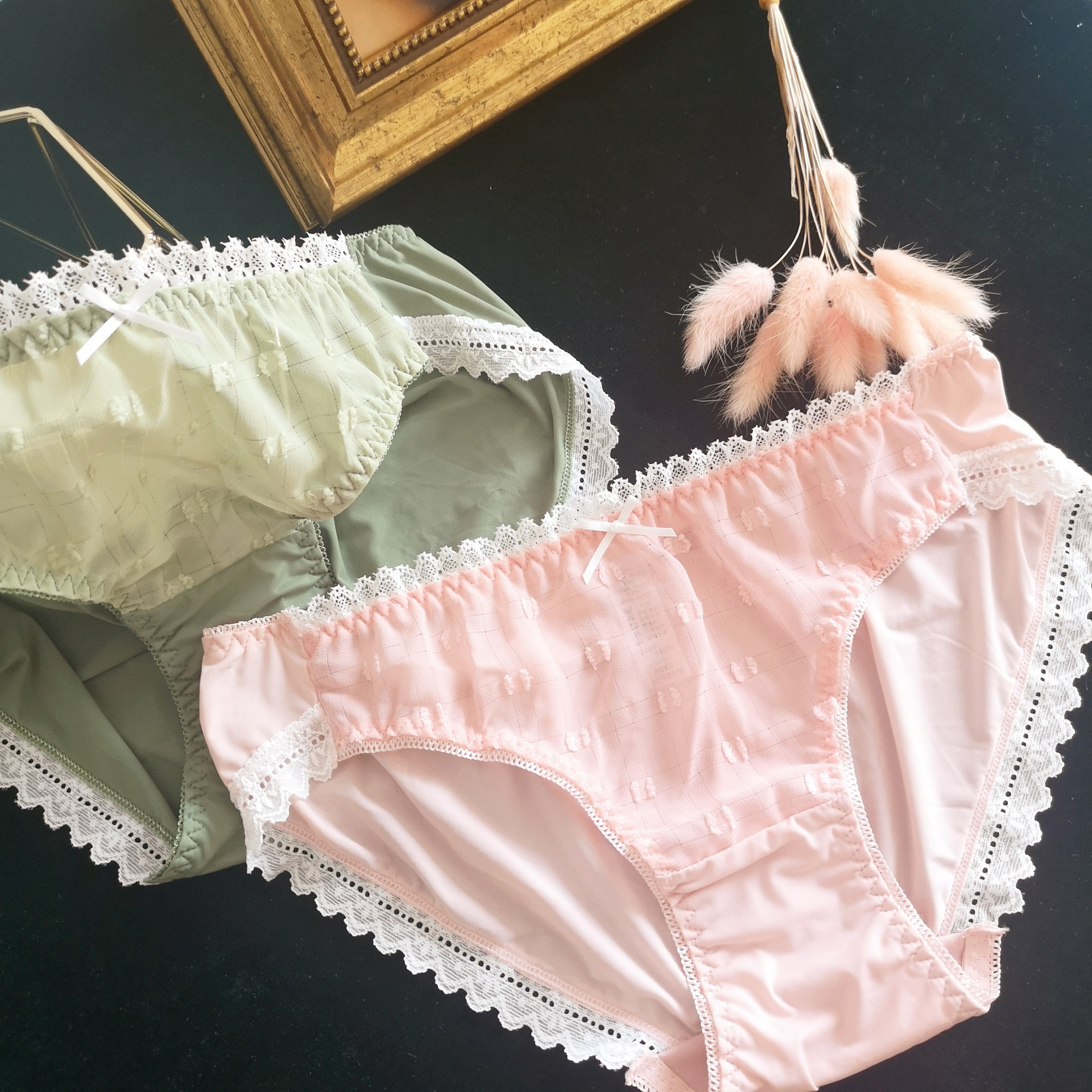 日系软妹新款牛奶丝内裤女雪纺 可爱格子内裤包臀网红内裤-阿里巴巴