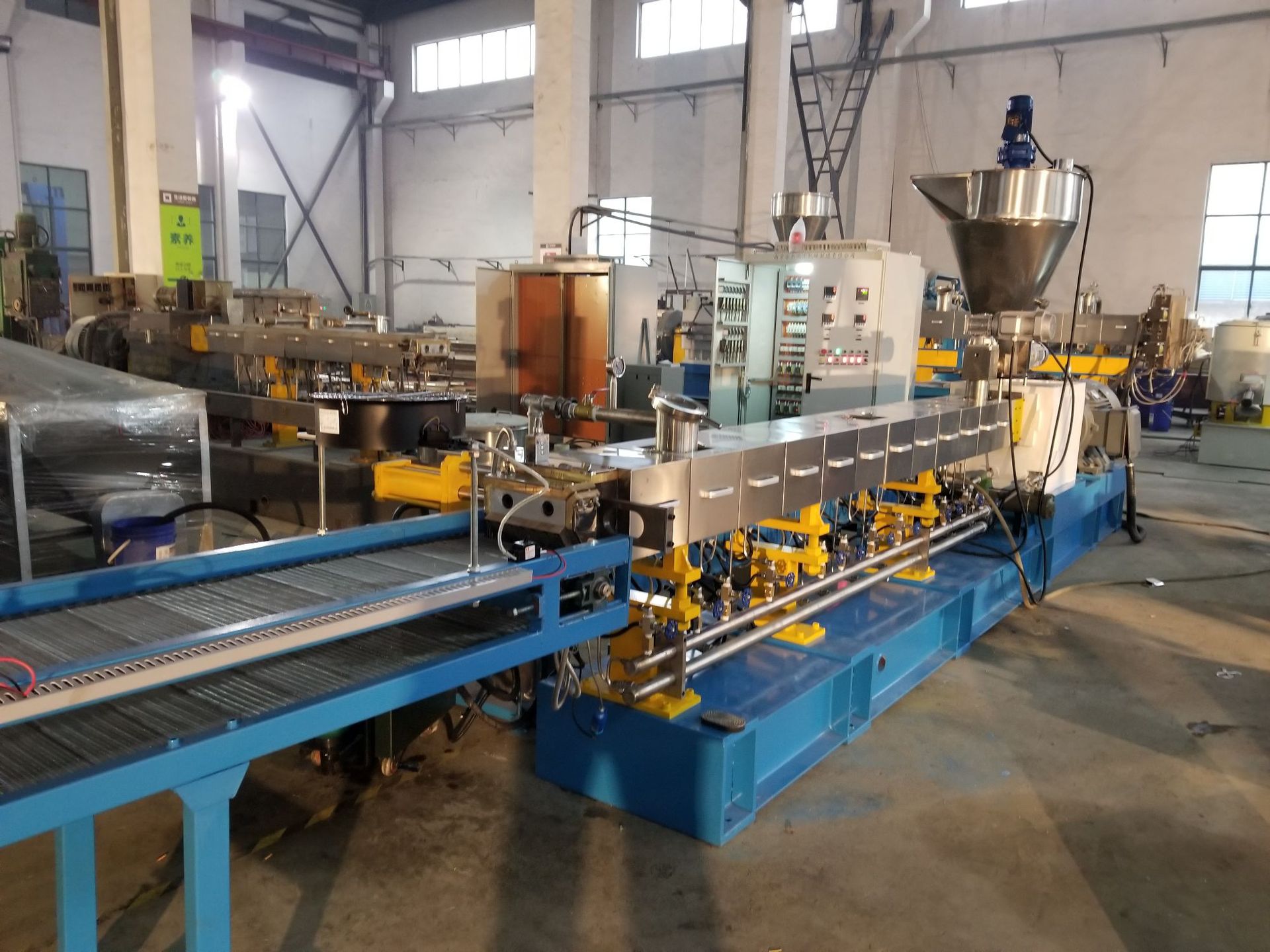 永杰机械直销全生物降解料plapbatpva造粒机双螺杆造粒机