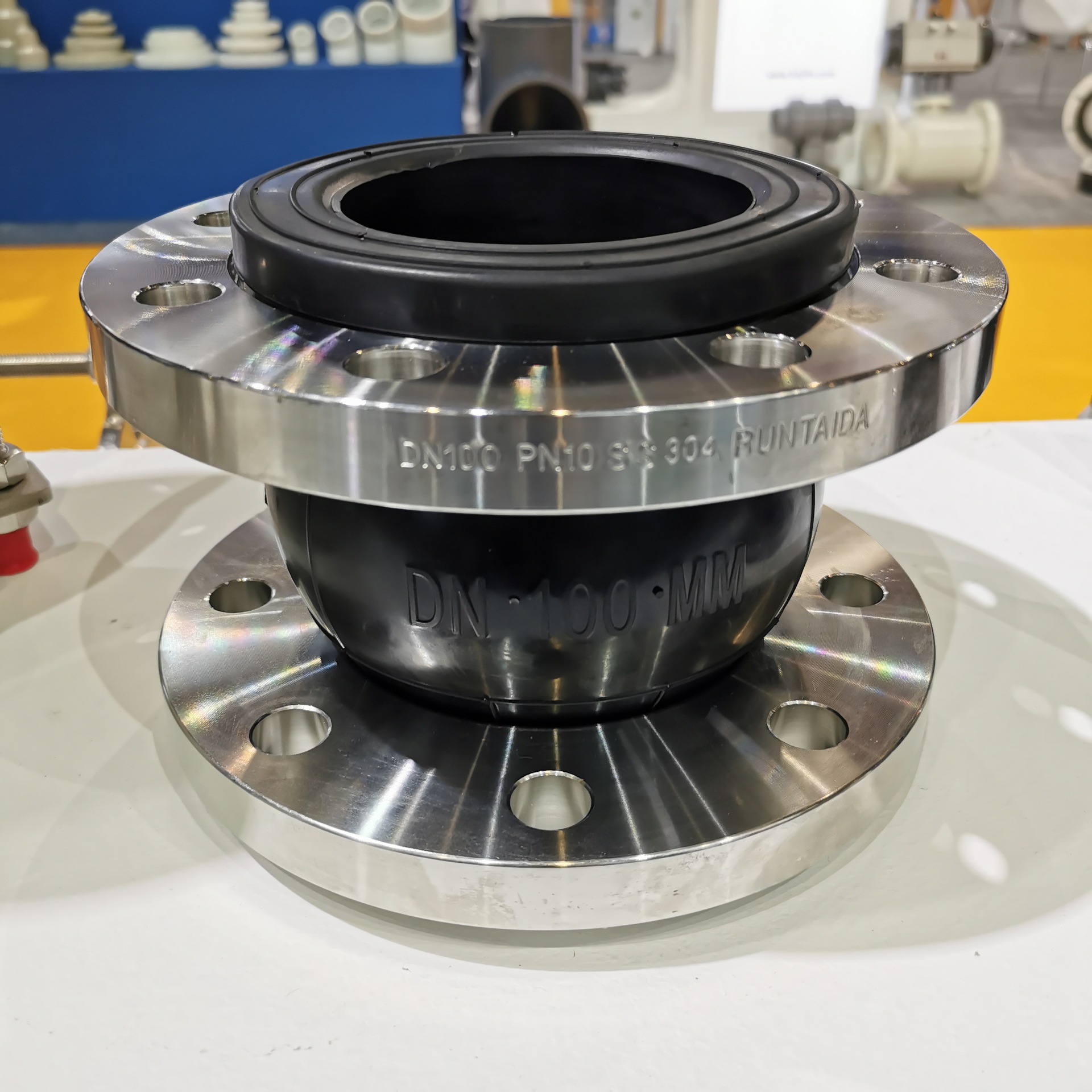 单球体橡胶伸缩膨胀节大口径柔性橡胶软连接变径法兰橡胶软接头