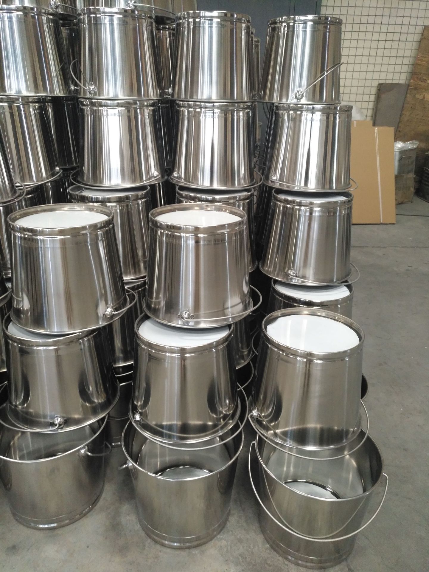 不锈钢提桶斜身提桶直身提桶带盖幼儿园提菜桶挽水桶304可定制