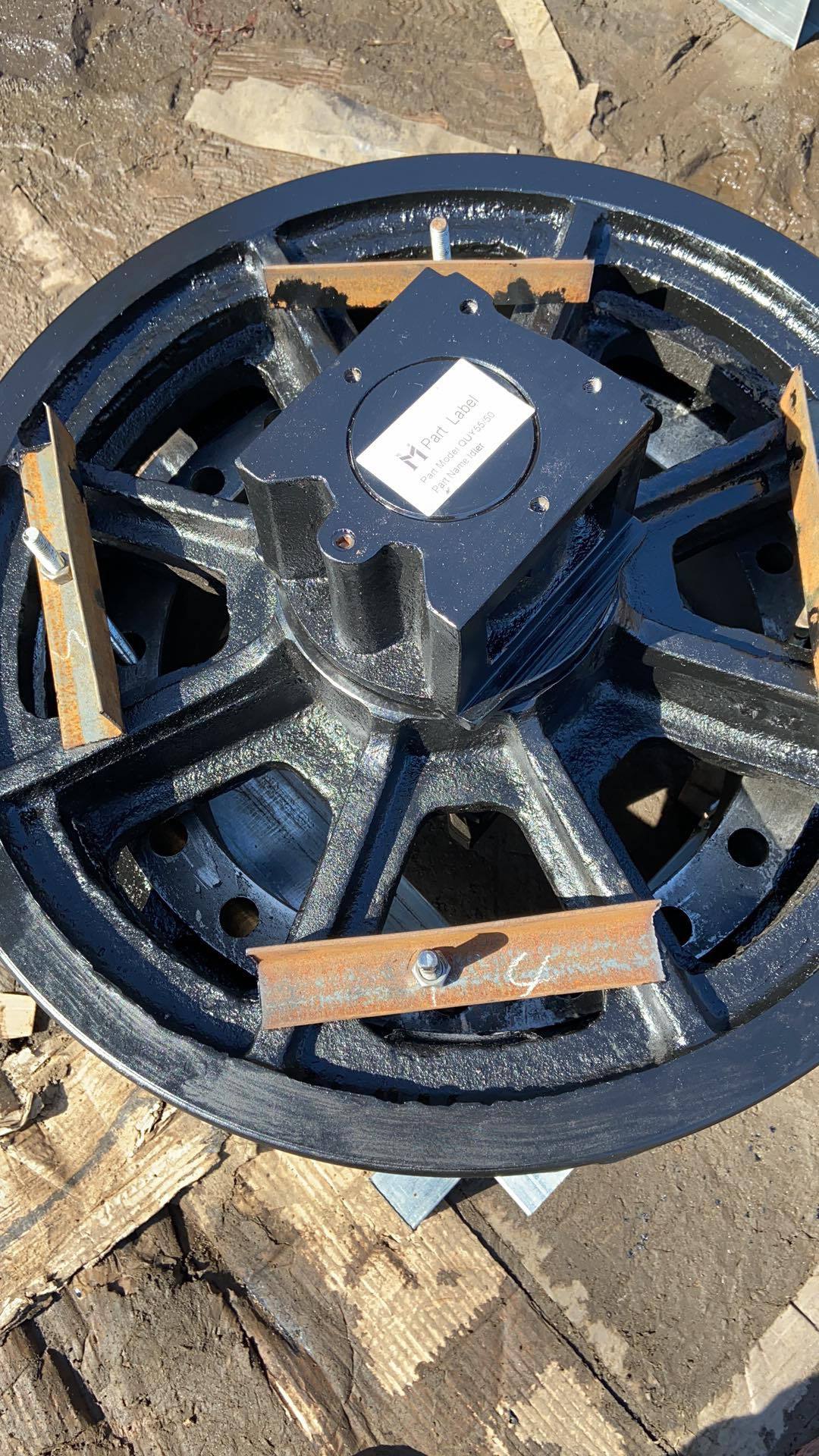 供应徐工55吨履带吊引导轮ydl-55