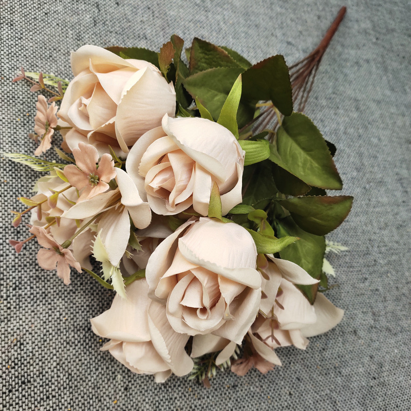 Factory Wholesale 11 Polish Rose Buds Home Photography Wedding Handmade Flowers Artificial/Fake Flower Roses