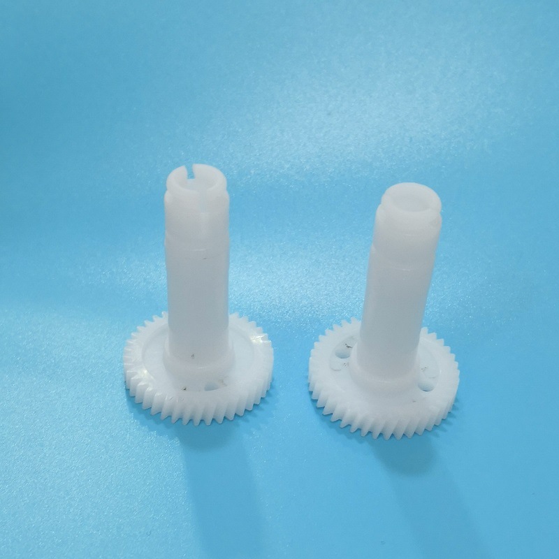 工厂批发 打蛋器零配件塑料齿轮 pom搅拌机齿轮 右旋斜齿轮