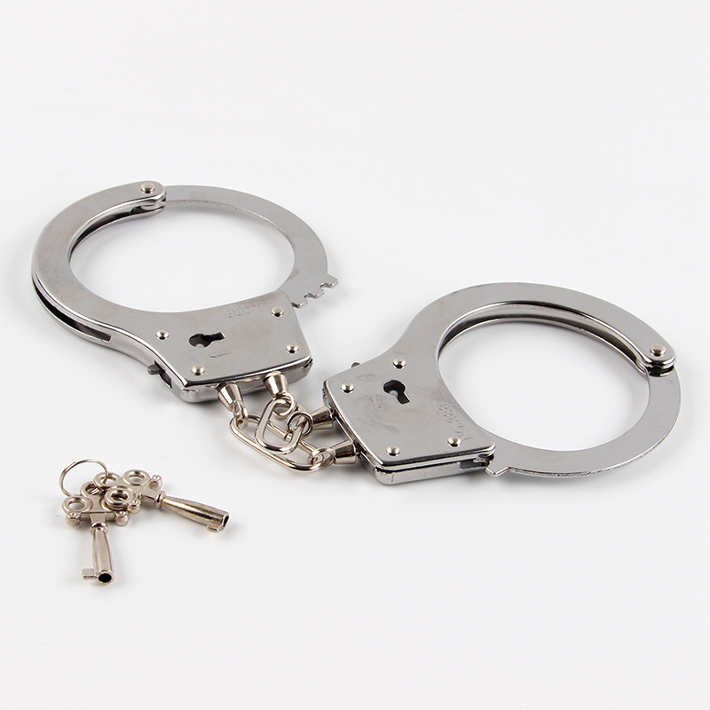 跨境爆款儿童警察手铐万圣节cos道具仿真sm另类情趣玩具手铐金属