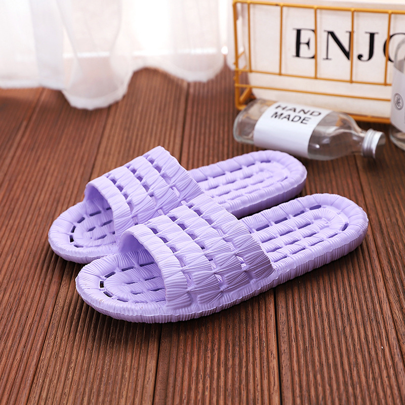 2023 New Leaking Hollow Home Slippers Non-Slip Home Soft Bottom Couple Winter Bathroom Slippers Wholesale