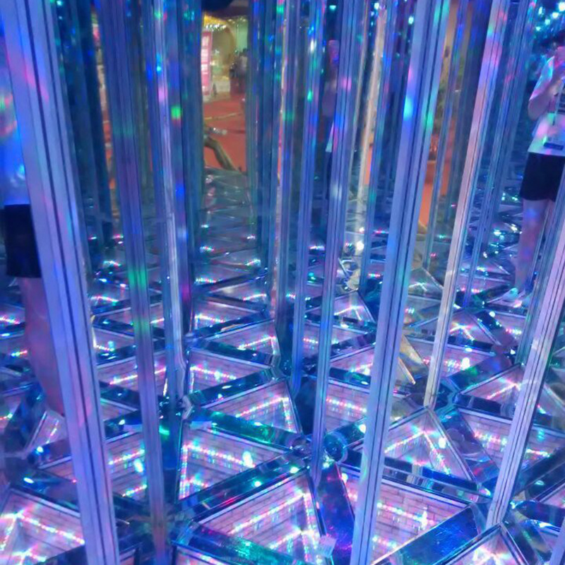 凡蒂洛大型镜子迷宫玻璃大迷宫亲子益智游乐设备质量保障