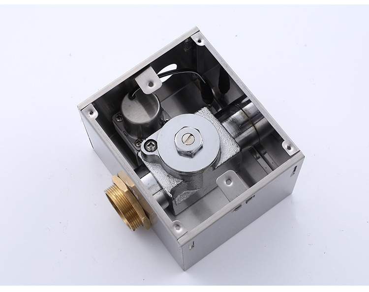 现货商场洗手间蹲便冲洗阀 厕所卫生间304不锈钢大便器感应器