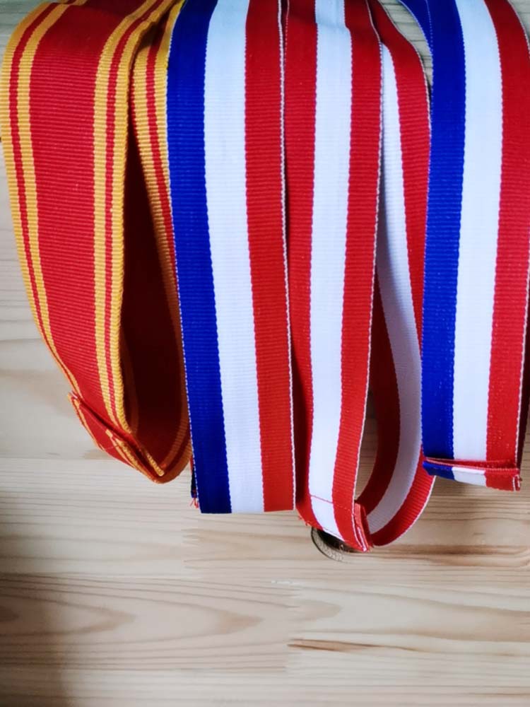 魔术贴奖牌彩带 金丝带红白蓝单色红 奖牌绶带颜色齐全现货批发宽