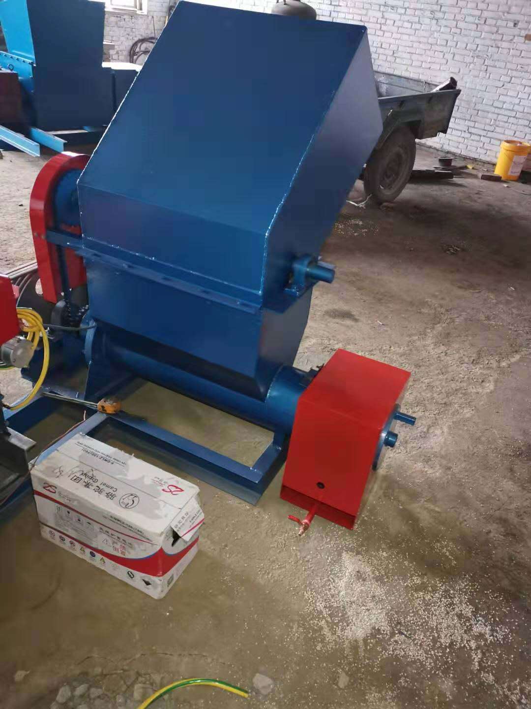 供应 环保型泡沫冷压机 车载400型泡沫冷压块机 泡沫冷压机厂家