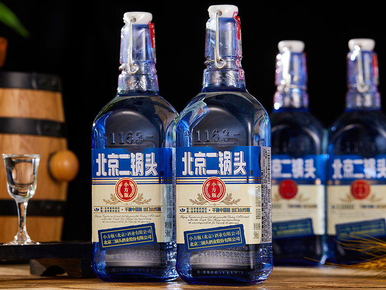永丰牌北京二锅头 清香型 出口小方瓶 永丰蓝瓶 42度纯粮酒 12瓶