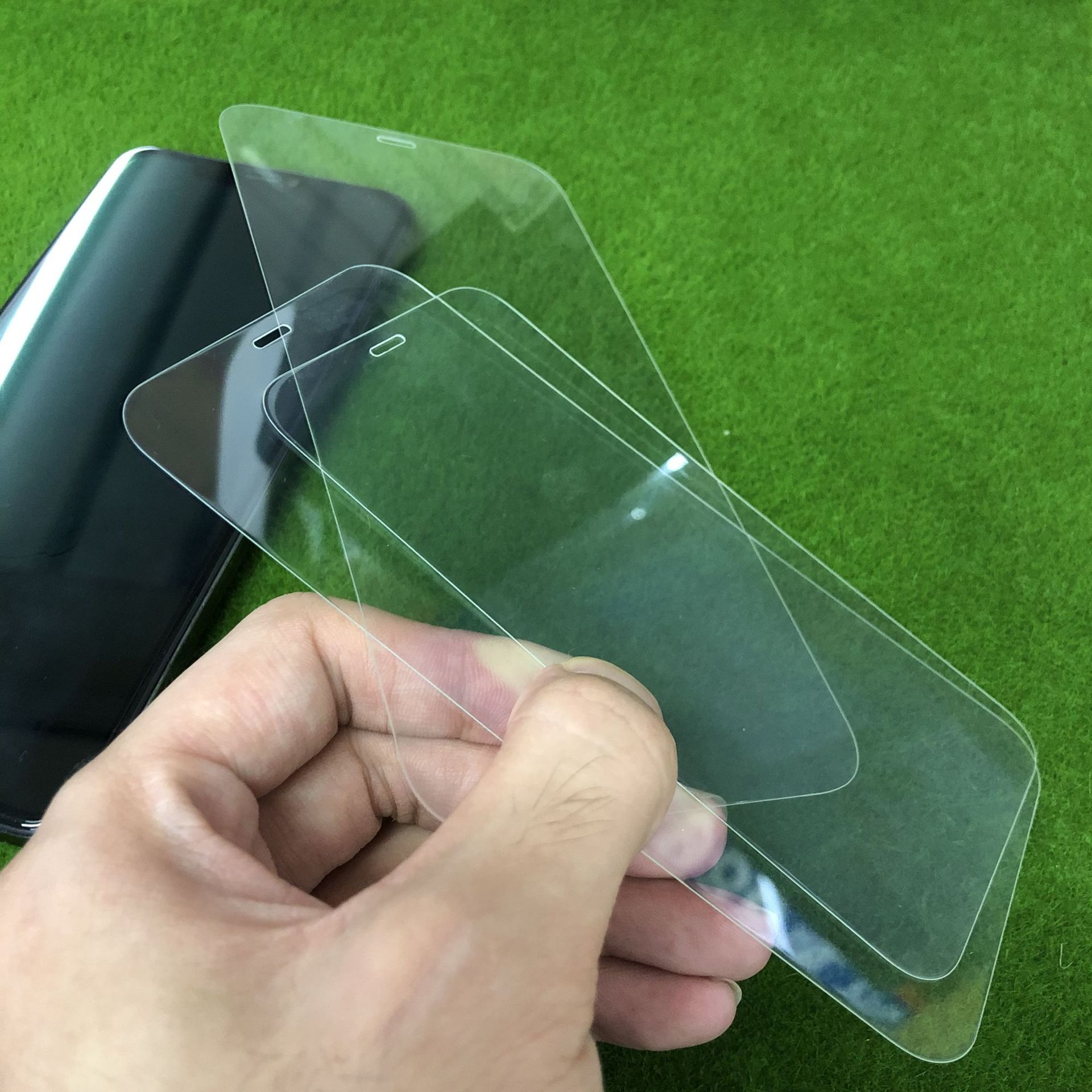 2mm钢化膜苹果12屏下解锁保护贴