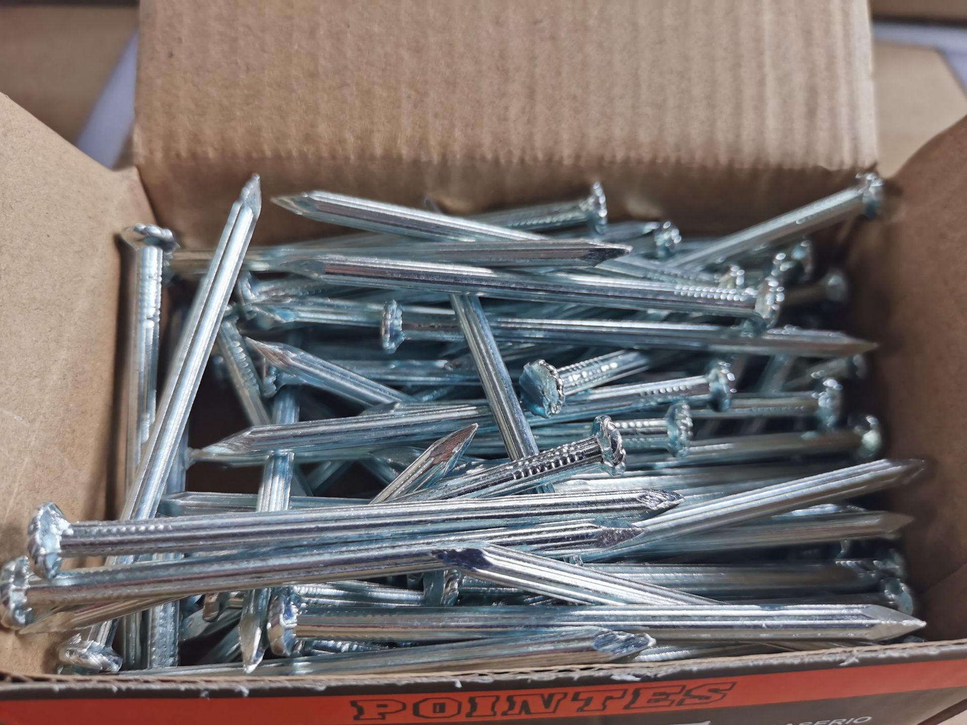 临沂金星钉业 出口加工 斜纹水泥钢钉 p字头水泥钉 带字母钢钉