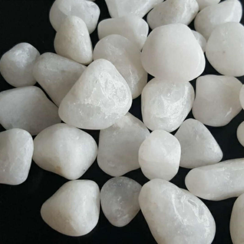 鹅卵石白色小石头铺路雪花白砾石景观石子鹅卵石 白色鹅卵石造景