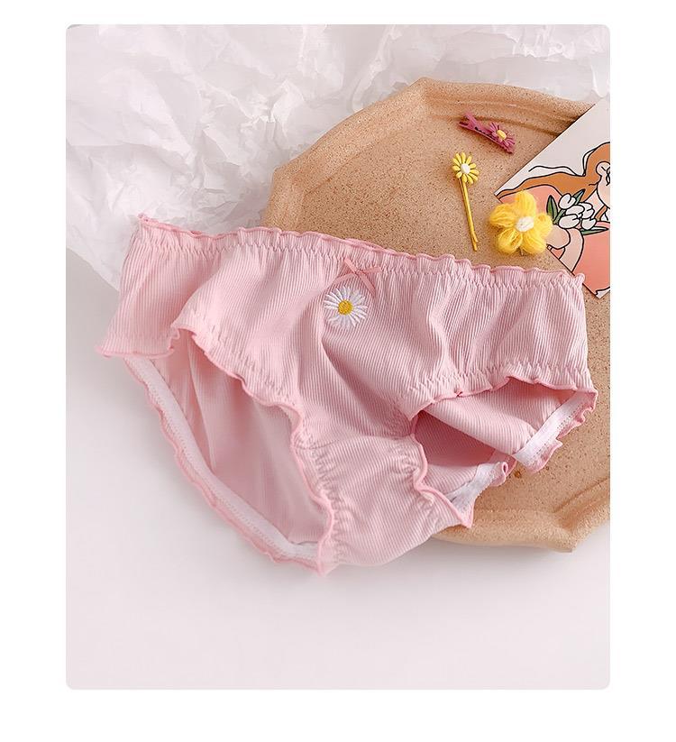 少女内裤甜美可爱小雏菊蕾丝木耳边中腰三角包臀短裤学生