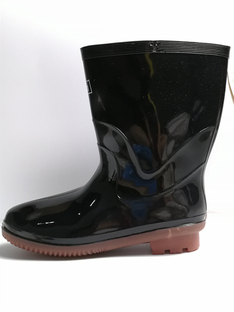 防滑耐磨水鞋pvc雨鞋中筒黑色劳保套鞋工地鞋批发