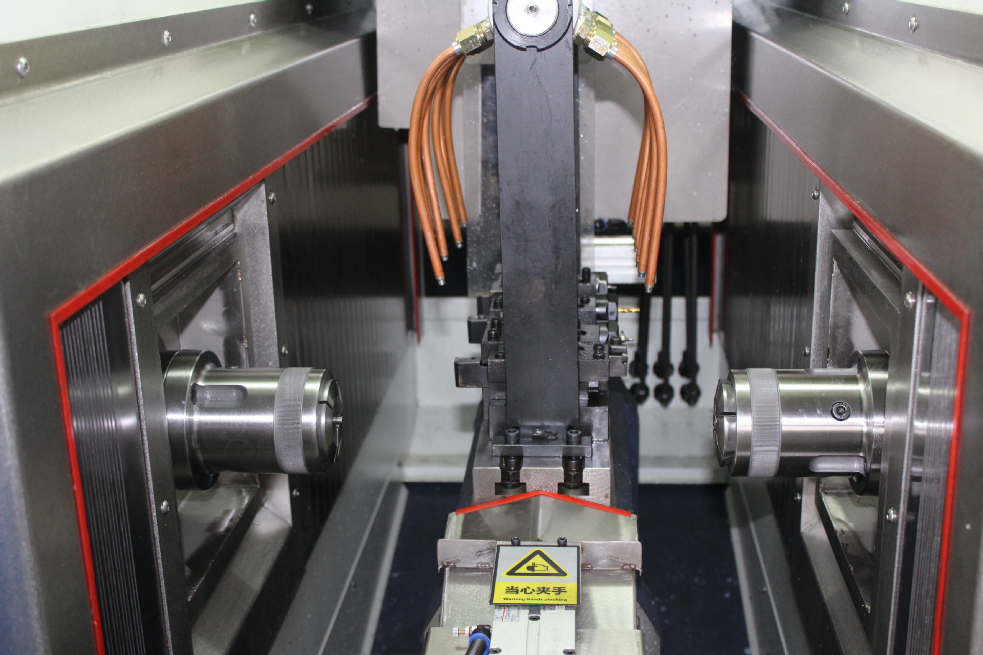 lc25s双主轴数控机床带送料接料装置