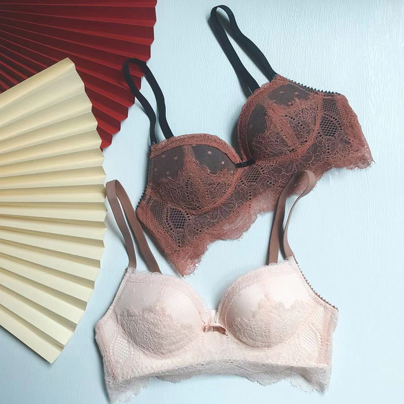 摩卡可可性感蕾丝内衣女无痕无钢圈小胸聚拢侧收副乳调整型文胸