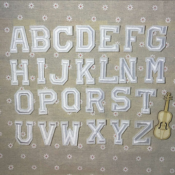 时尚衣服补丁刺绣26个白色英文字母组合布贴贴花diy辅料