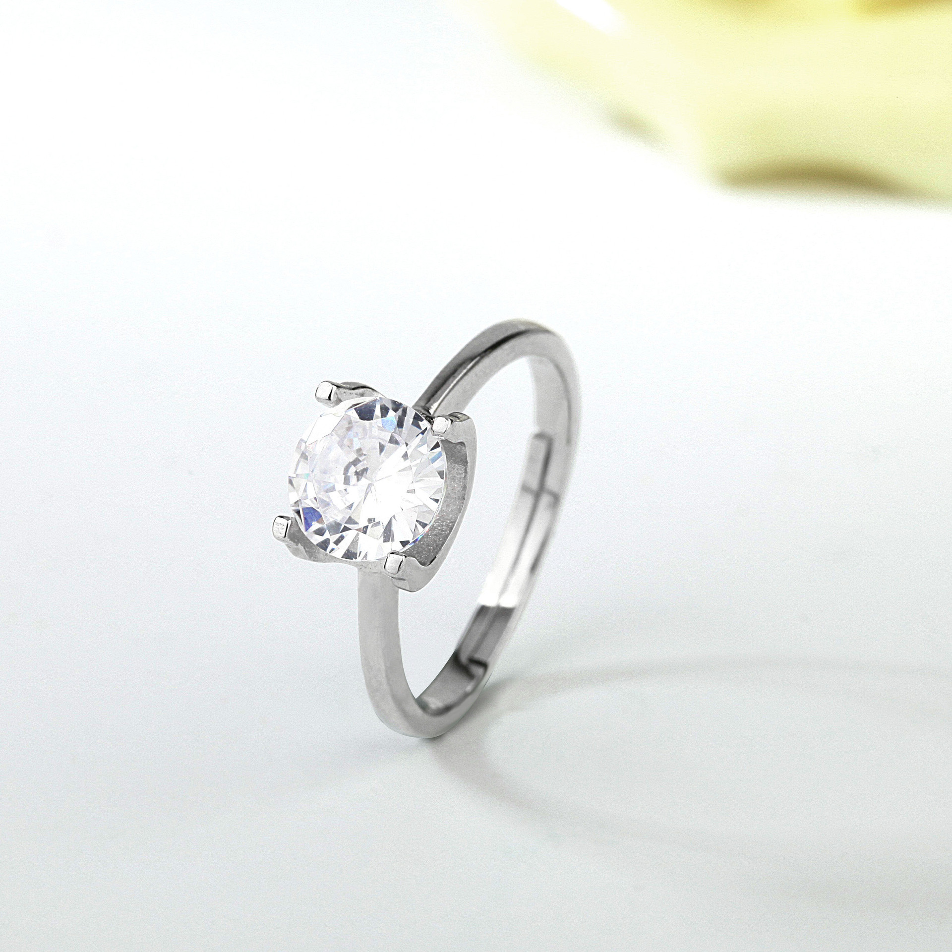 简约时尚s925纯银牛头款1克拉四爪钻戒开口可调节网红ins女戒指