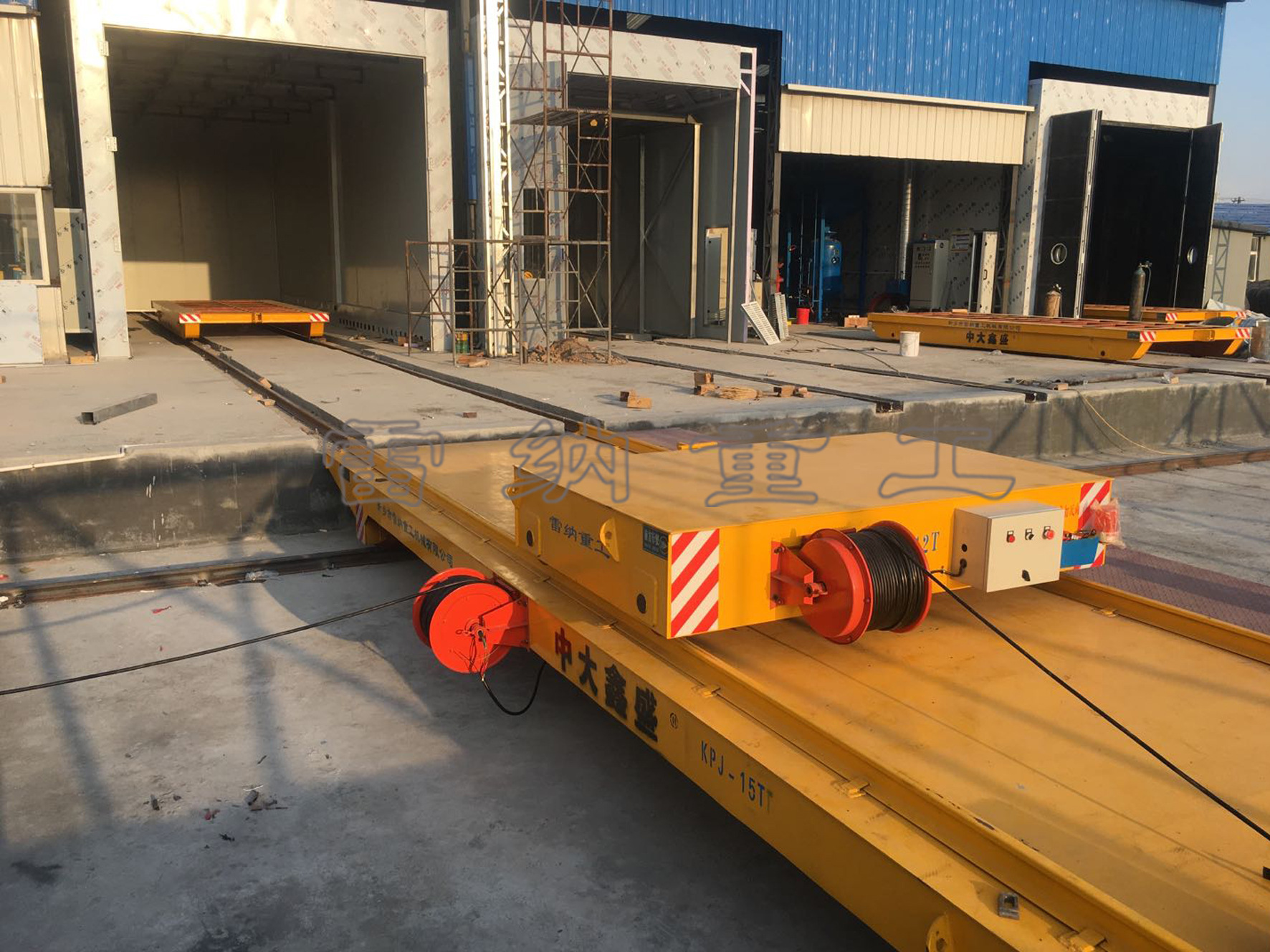 工业重型轨道搬运车 车间过跨周转遥控轨道摆渡车牵引台车