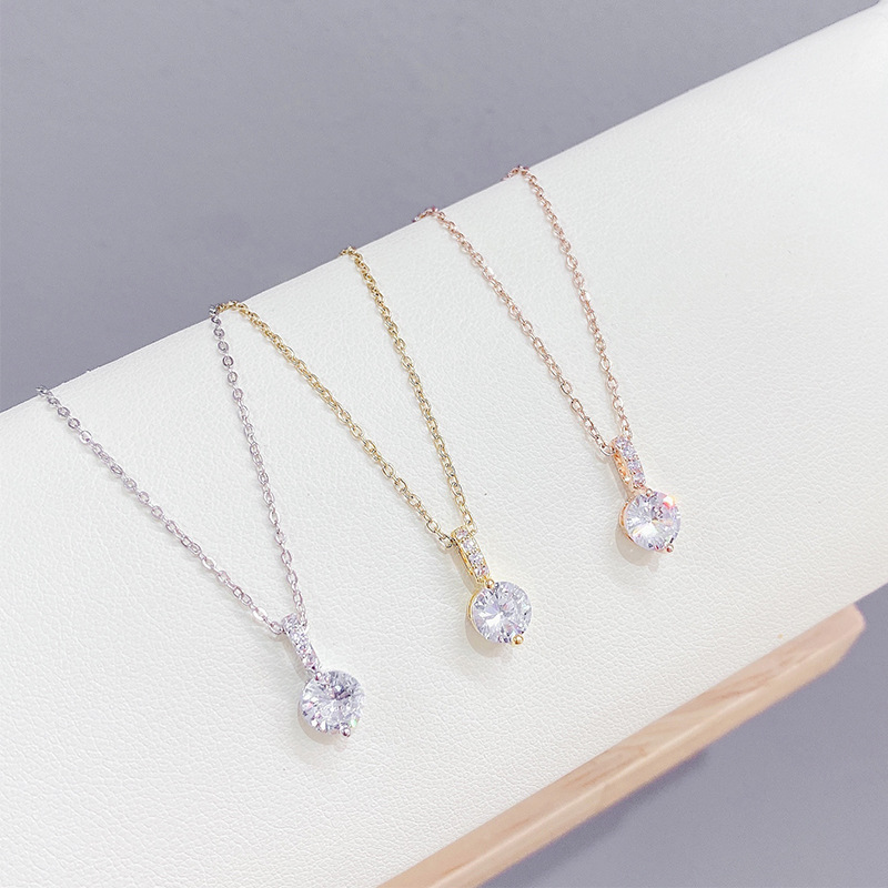 Design Sense Micro-Inlaid 3A Zircon Necklace Japanese and Korean Graceful Personality Heart-Shaped Temperamental Cold Style Clavicle Chain Female Jewelry