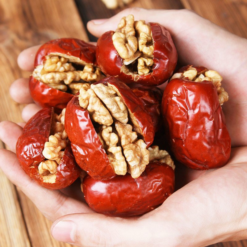 厂家批发新疆红枣夹核桃仁 268g 和田大枣核桃仁夹葡萄干零食批发