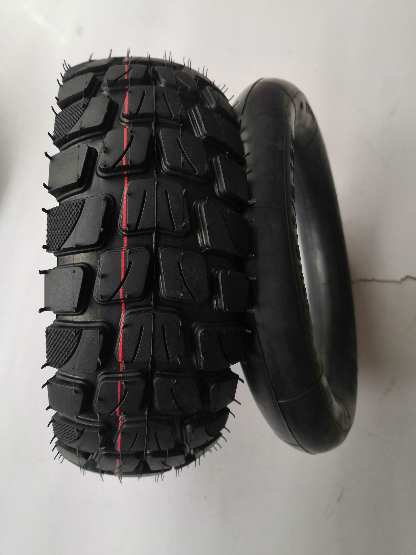 厂家直销255x80雪地胎内外胎加厚滑板车越野防滑内外轮胎