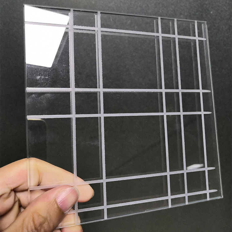 厂家供应拉槽车刻玻璃夹丝电雕刻玻璃加工定制广州佛山