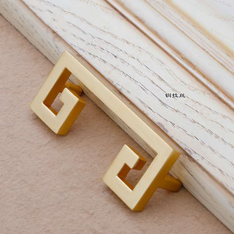 Modern Minimalist Antique American Zinc Alloy Handle Brushed Brass Wardrobe Cabinet Door Bathroom Handle Hardware Handle