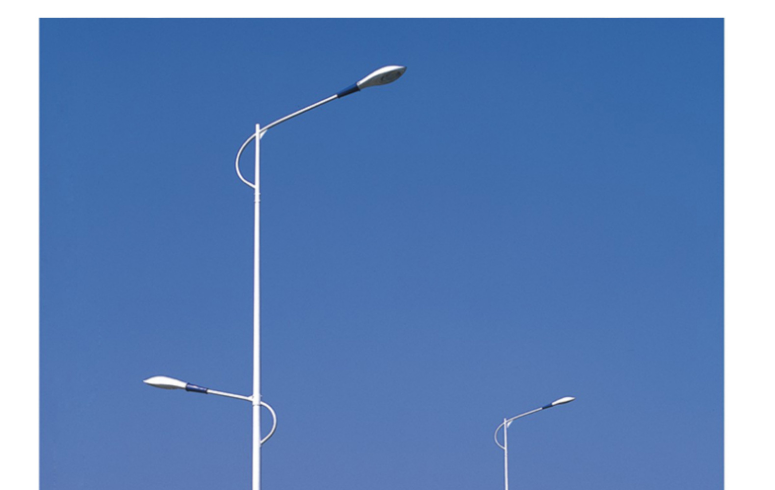 厂家定制工程路灯双头路灯led模组市政工程路灯太阳能路灯户外灯