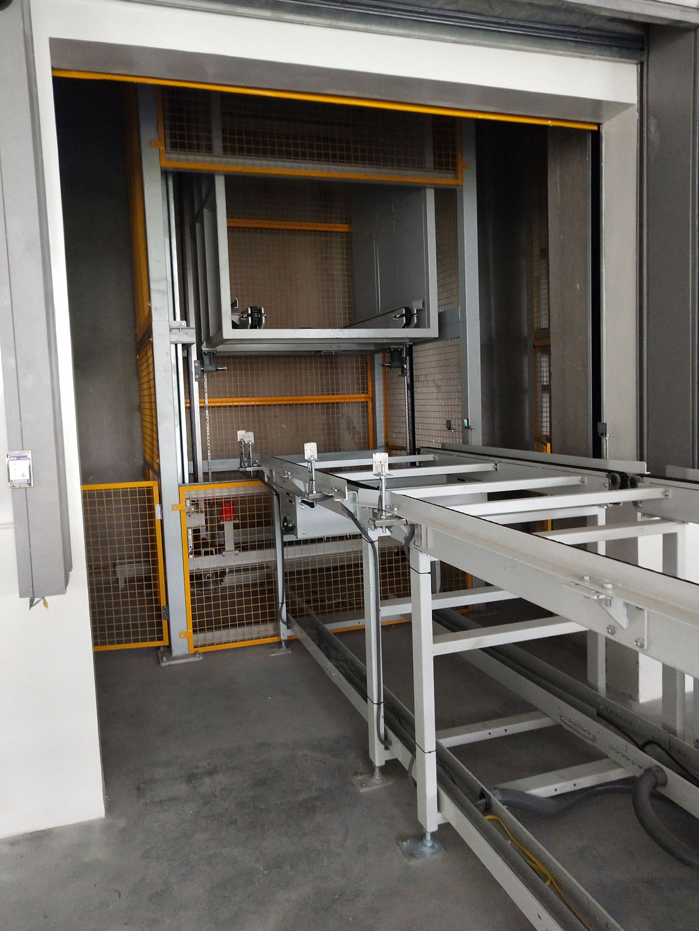 厂家直销 往复升降机 往复式提升机垂直升降机可定制